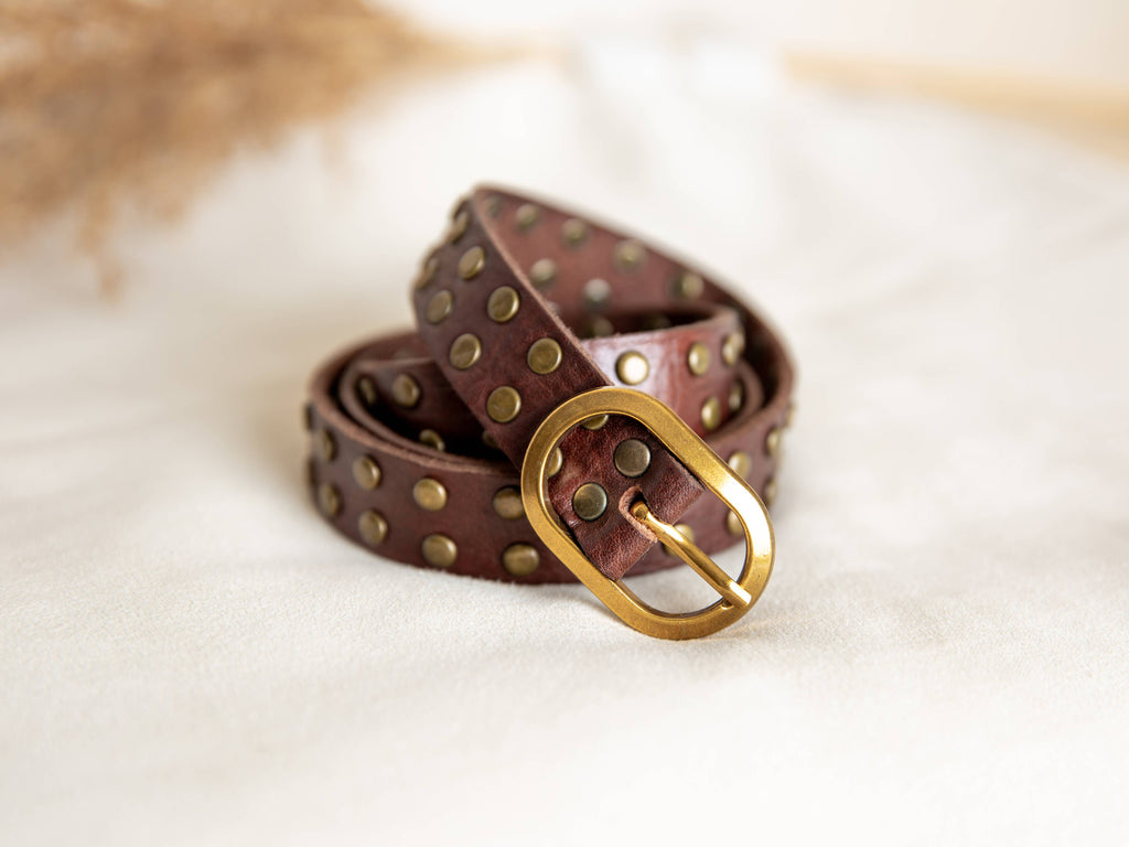 DARK BROWN LEATHER BELT WITH STUDS NARROW