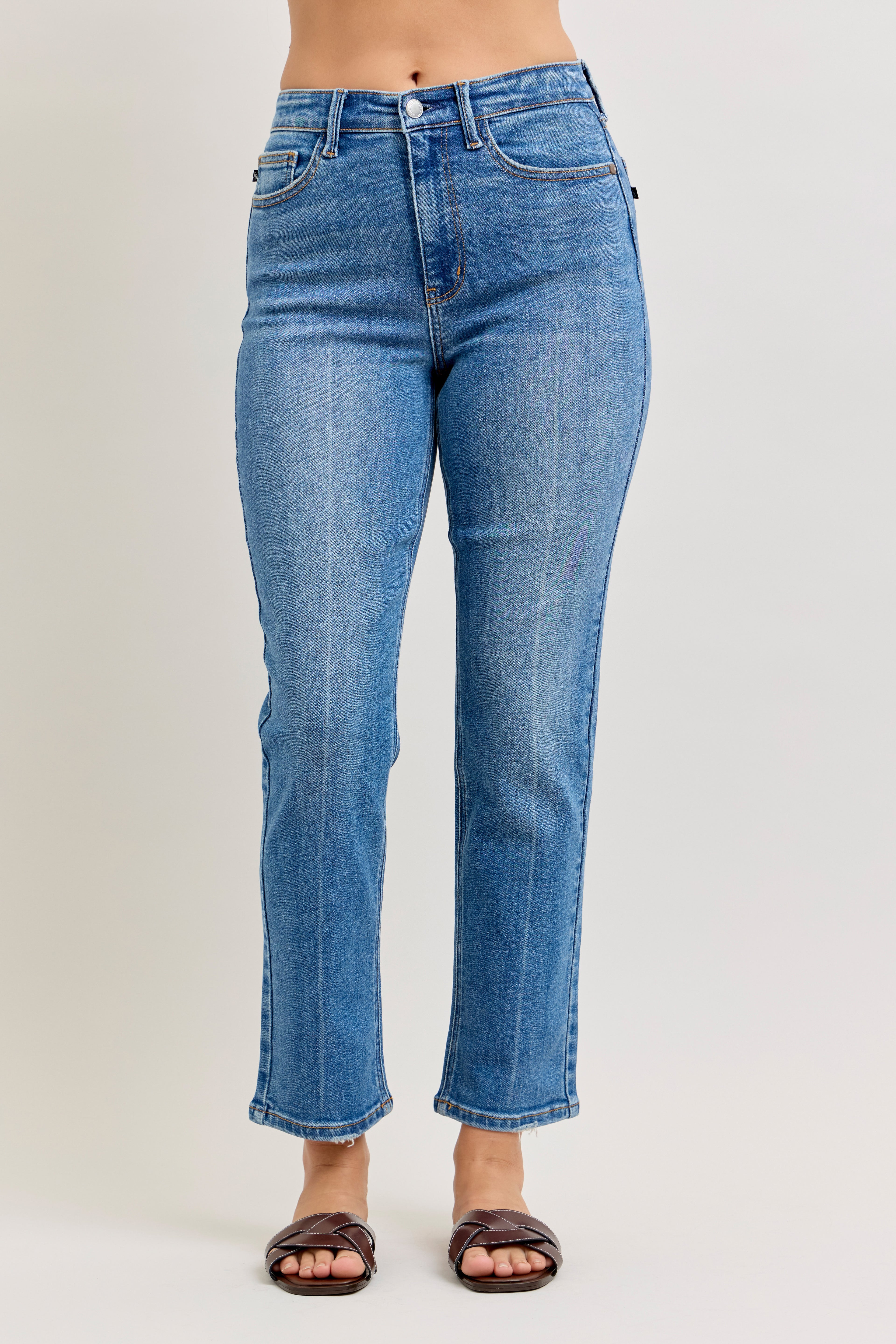 Judy Blue Everyday Classic Ankle Jean