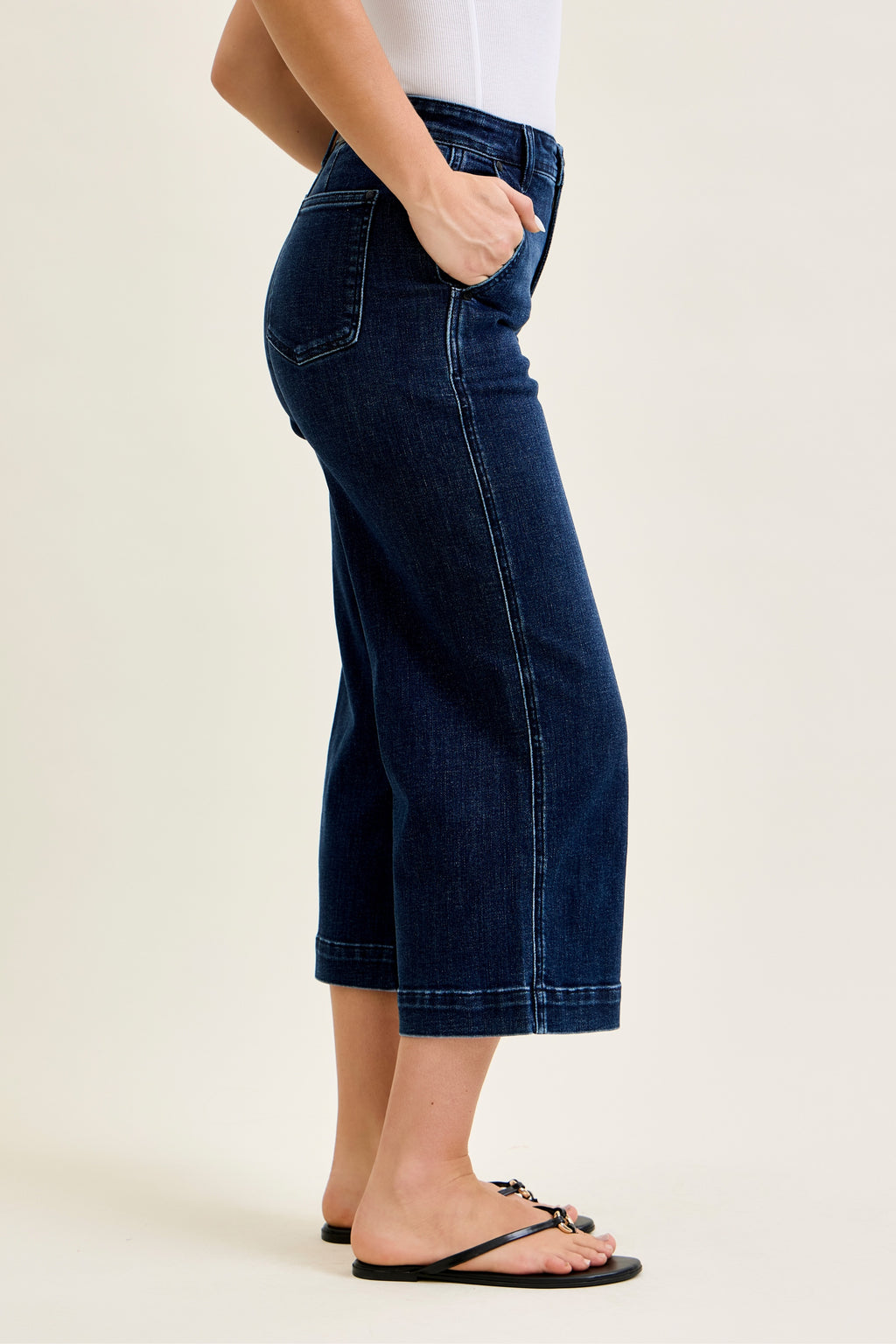 Judy Blue Jet Set Wide Leg Cropped Jean