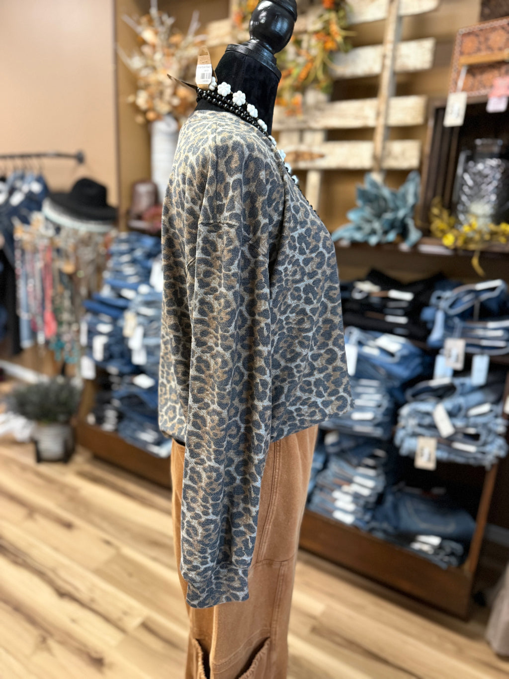 Lowkey Leopard Lounge Top