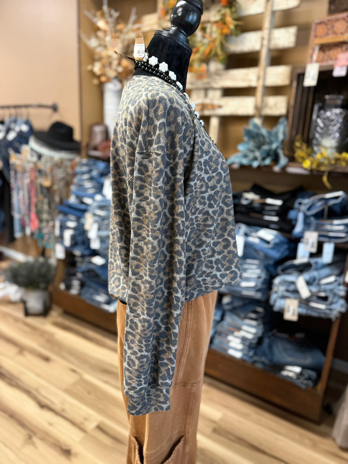 Lowkey Leopard Lounge Top