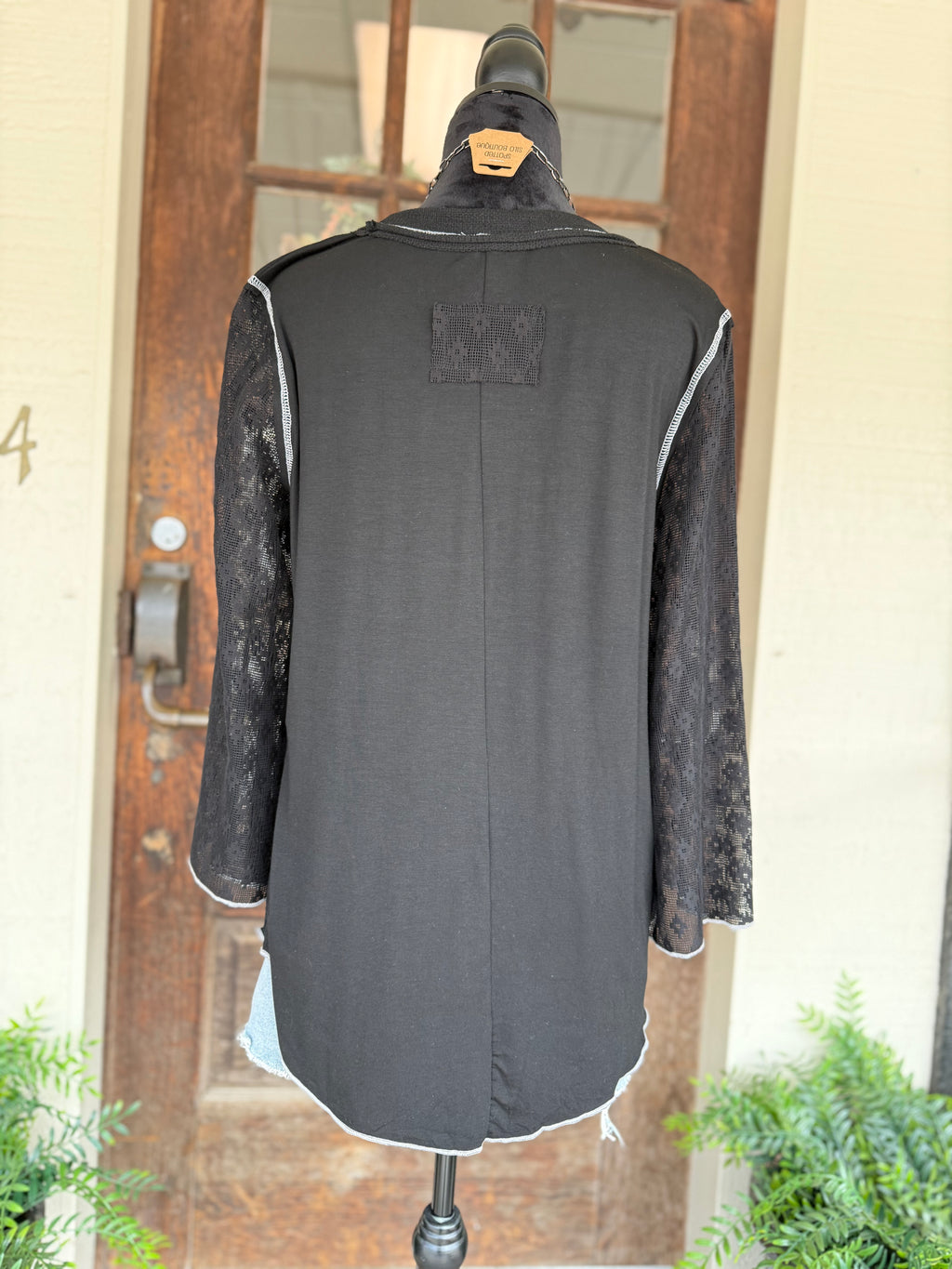 Mystic Lace Sleeve Top