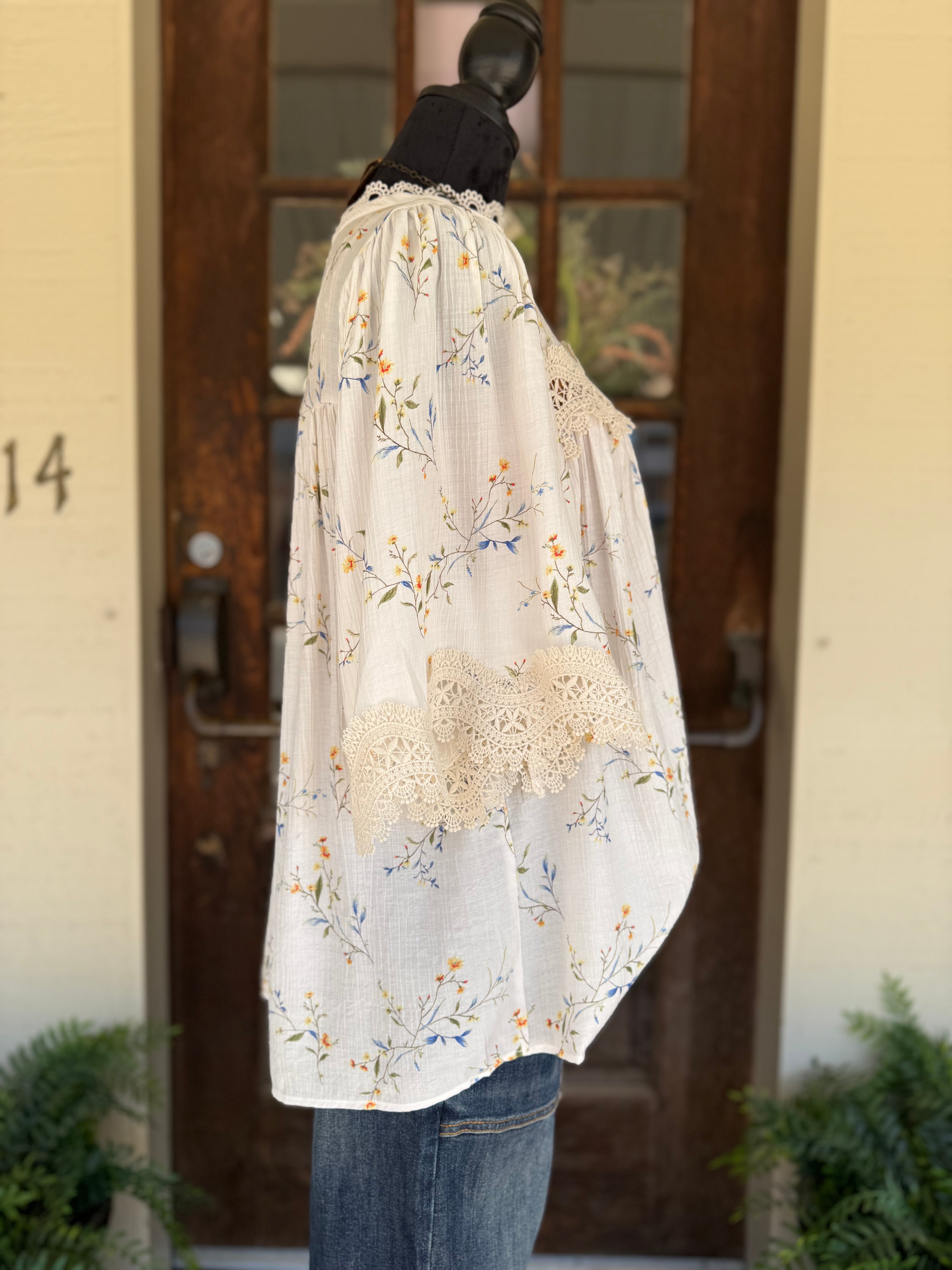 Prairie Peach Floral Top