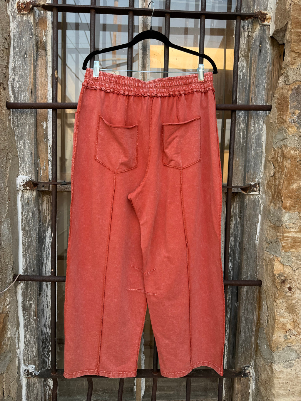 Brick Mood Barrel Pants