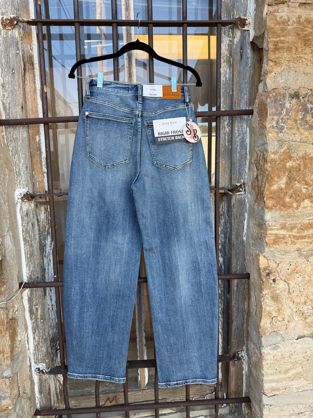 Judy Blue Bluebird Barrel Jeans