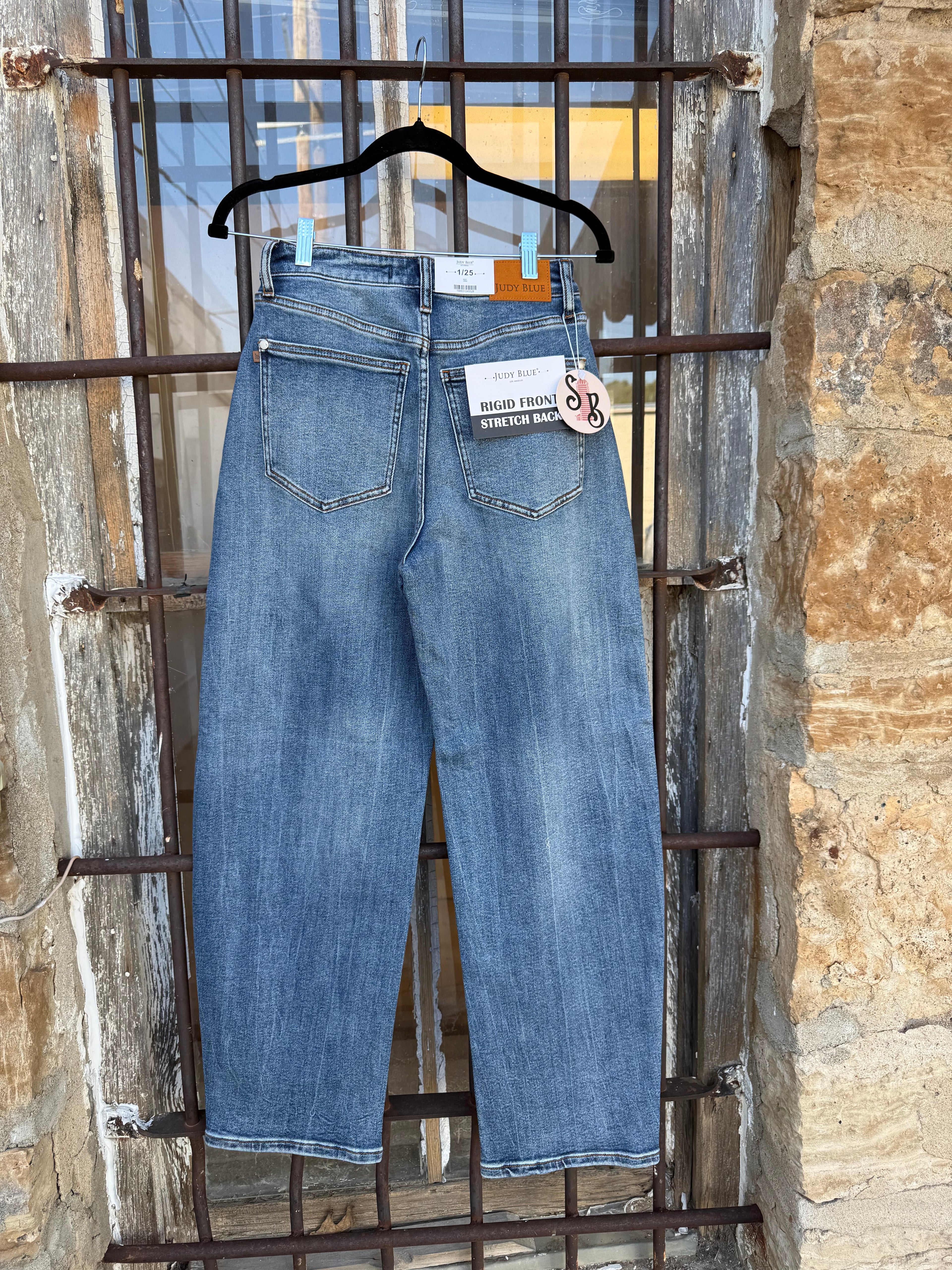 Judy Blue Bluebird Barrel Jeans