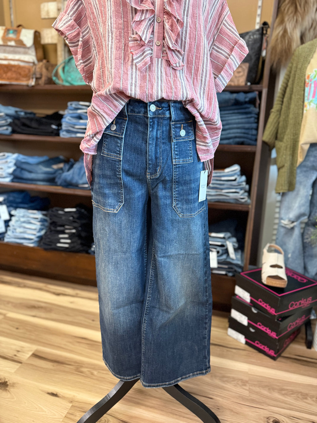 Judy Blue Power Move Utility Crop