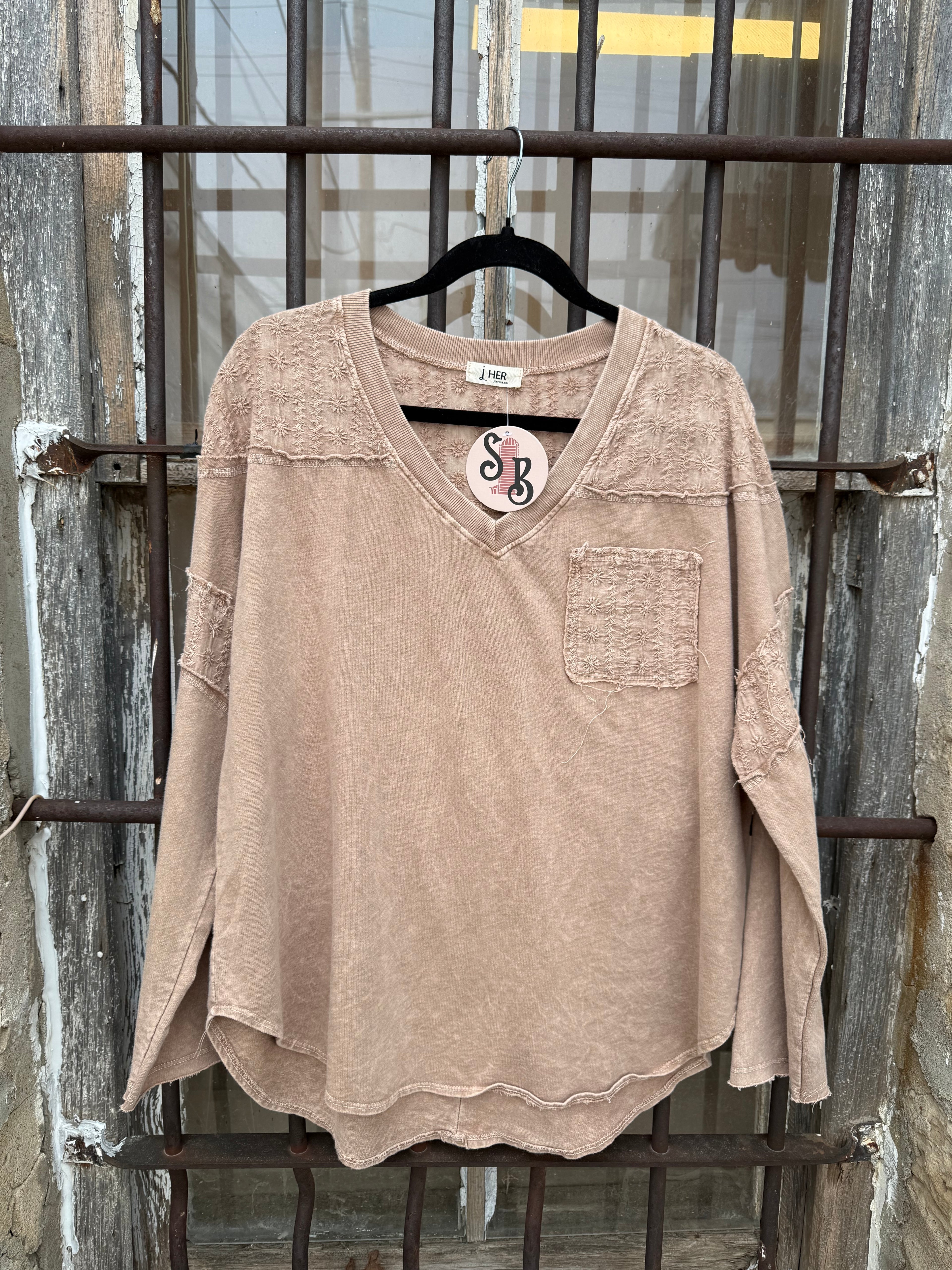 Latte Eyelet V-Neck Longsleeve Top