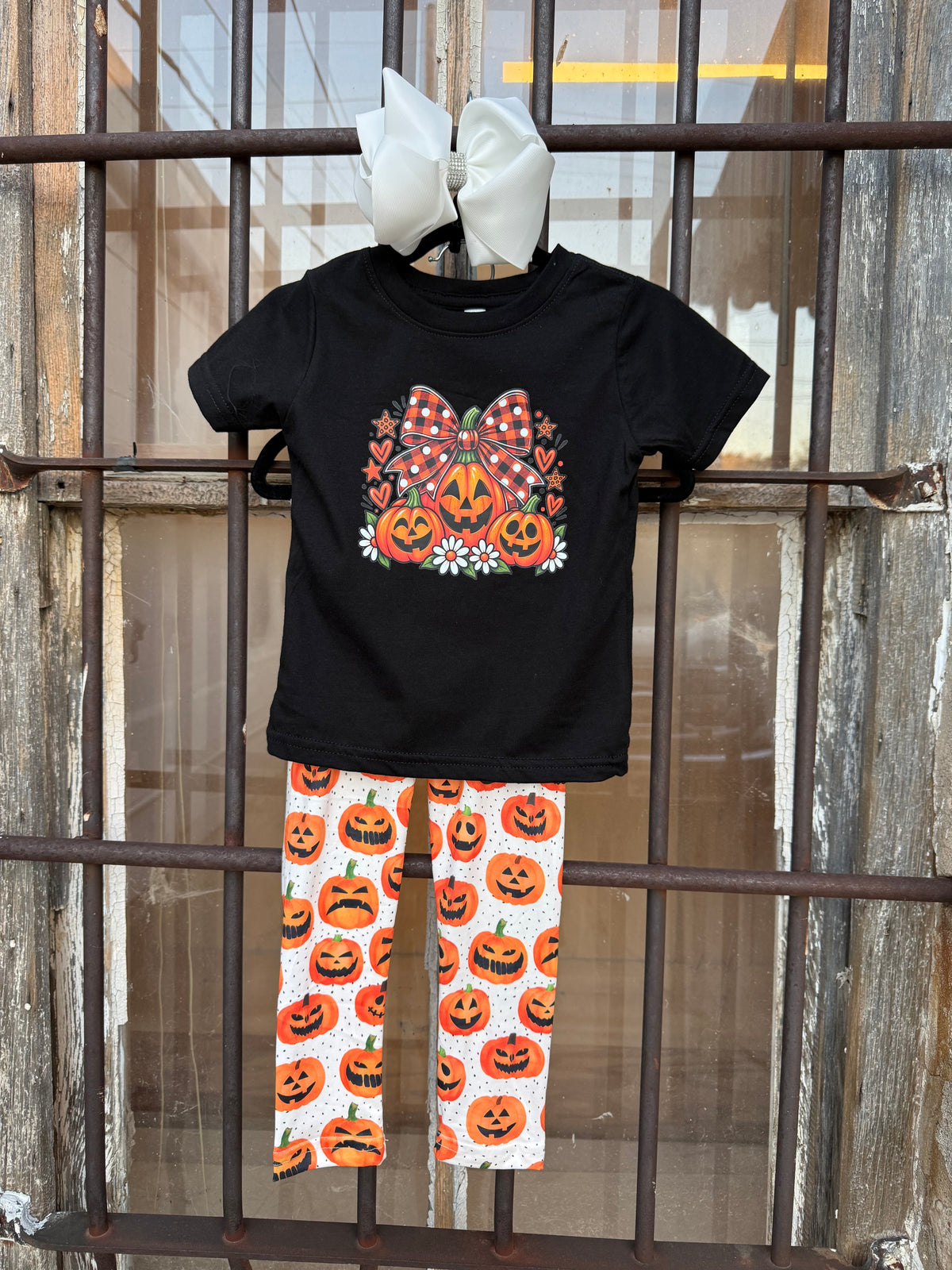Pumpkin Kisses Halloween Set