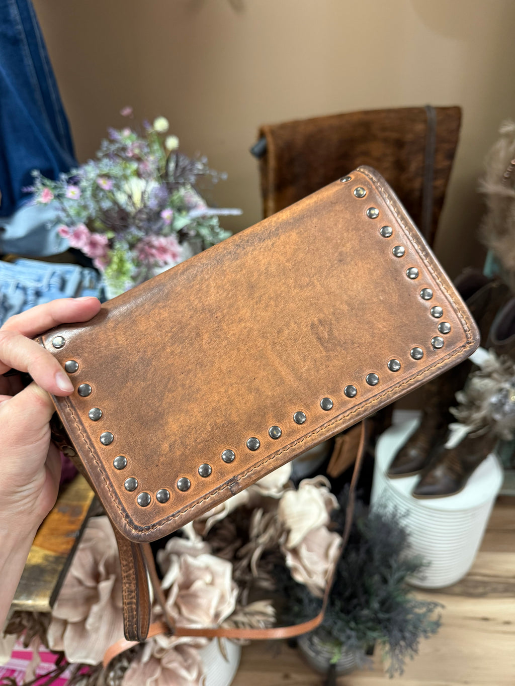 Starlight stud crossbody ￼