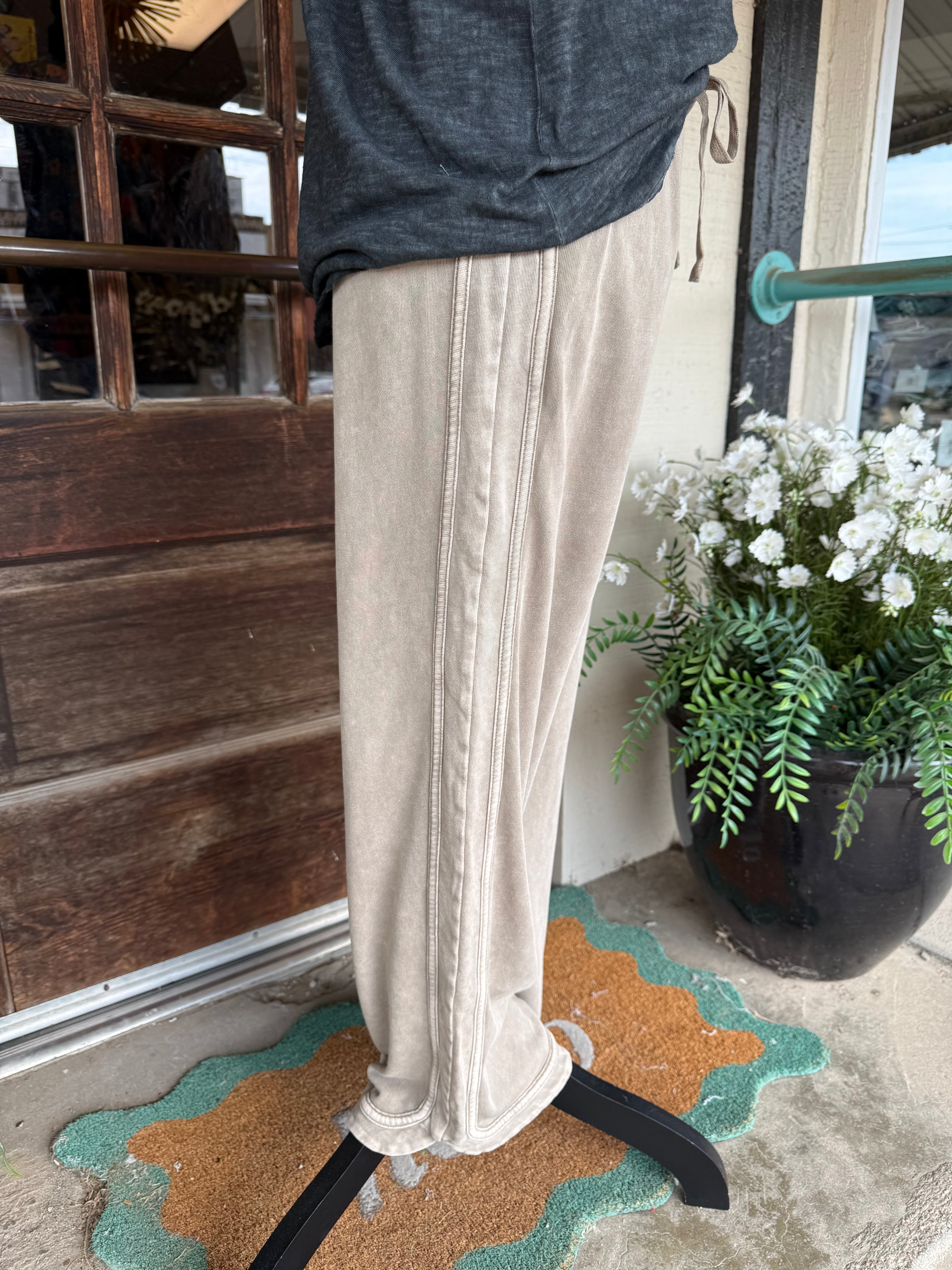 Mocha Silo Chill Pant