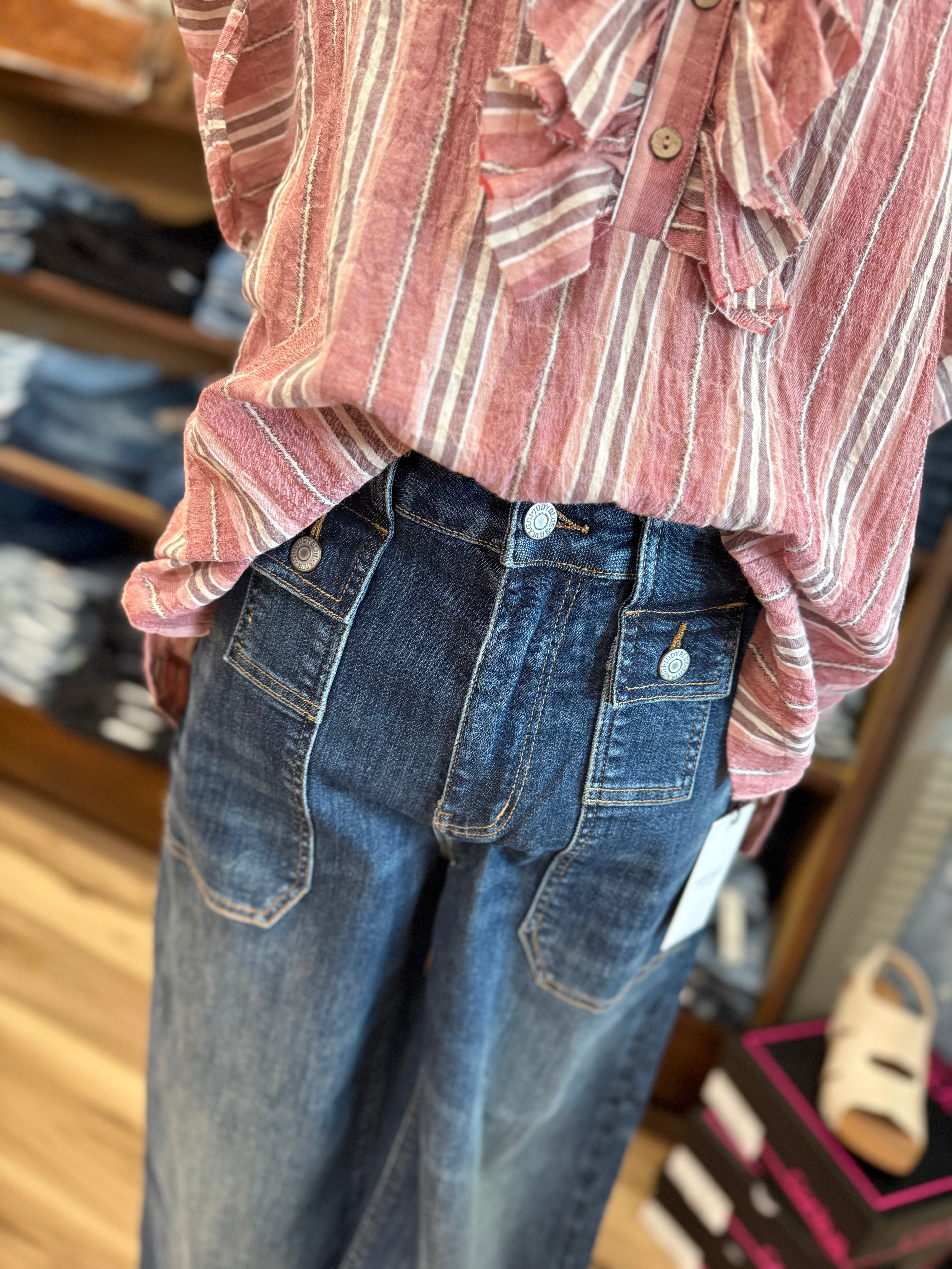 Judy Blue Power Move Utility Crop