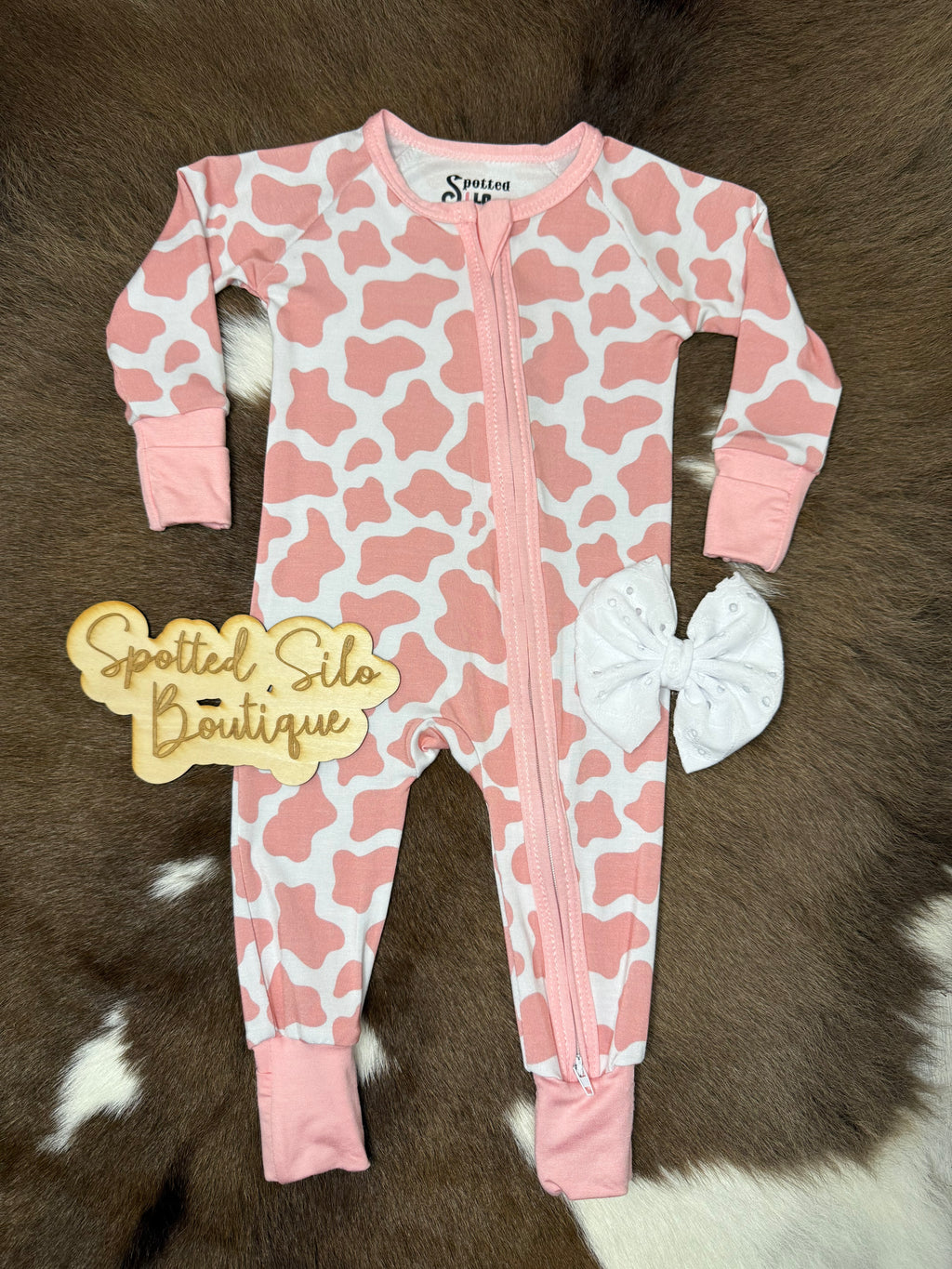 Strawberry Cow-print Zippy