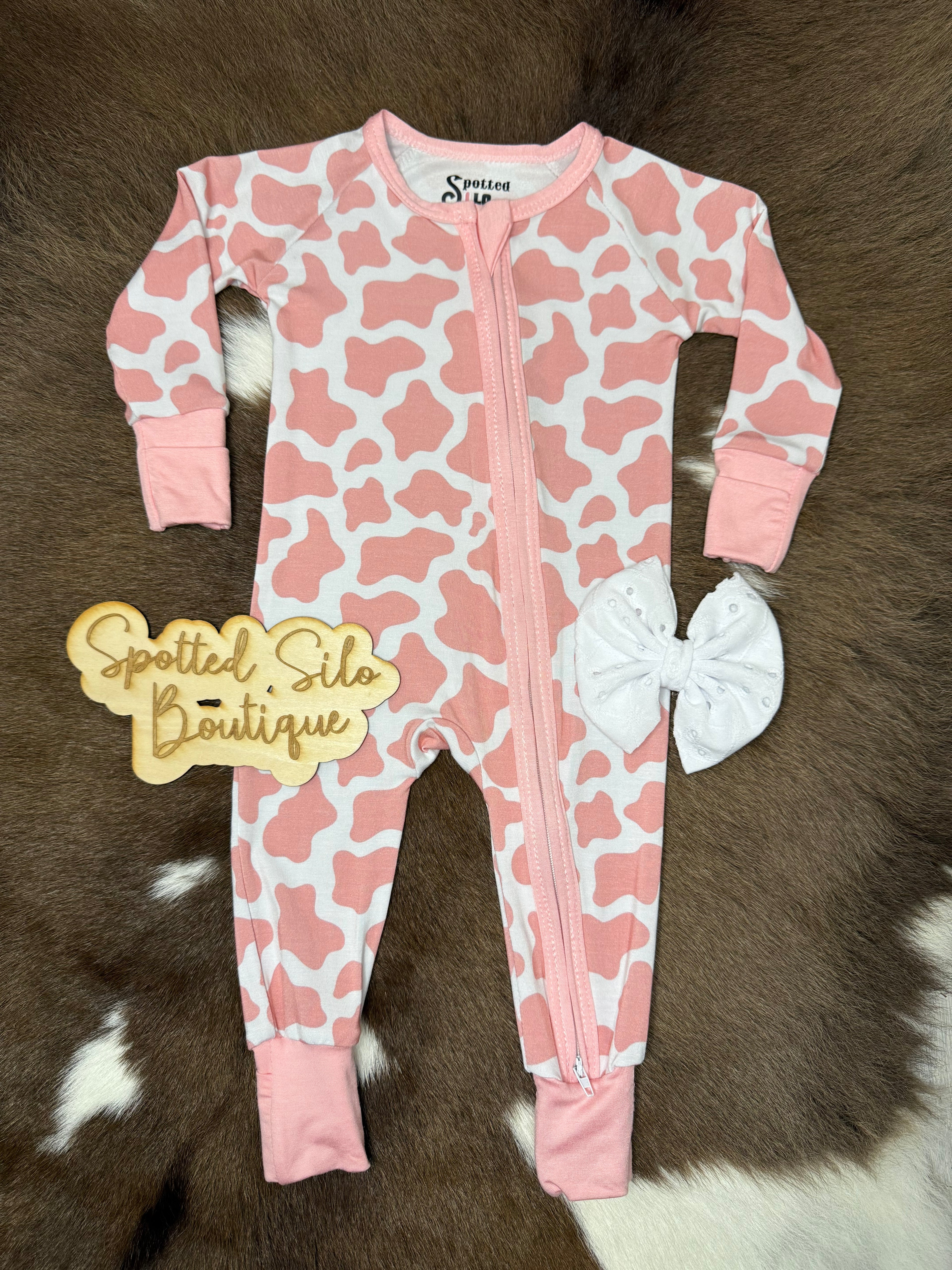Strawberry Cow-print Zippy